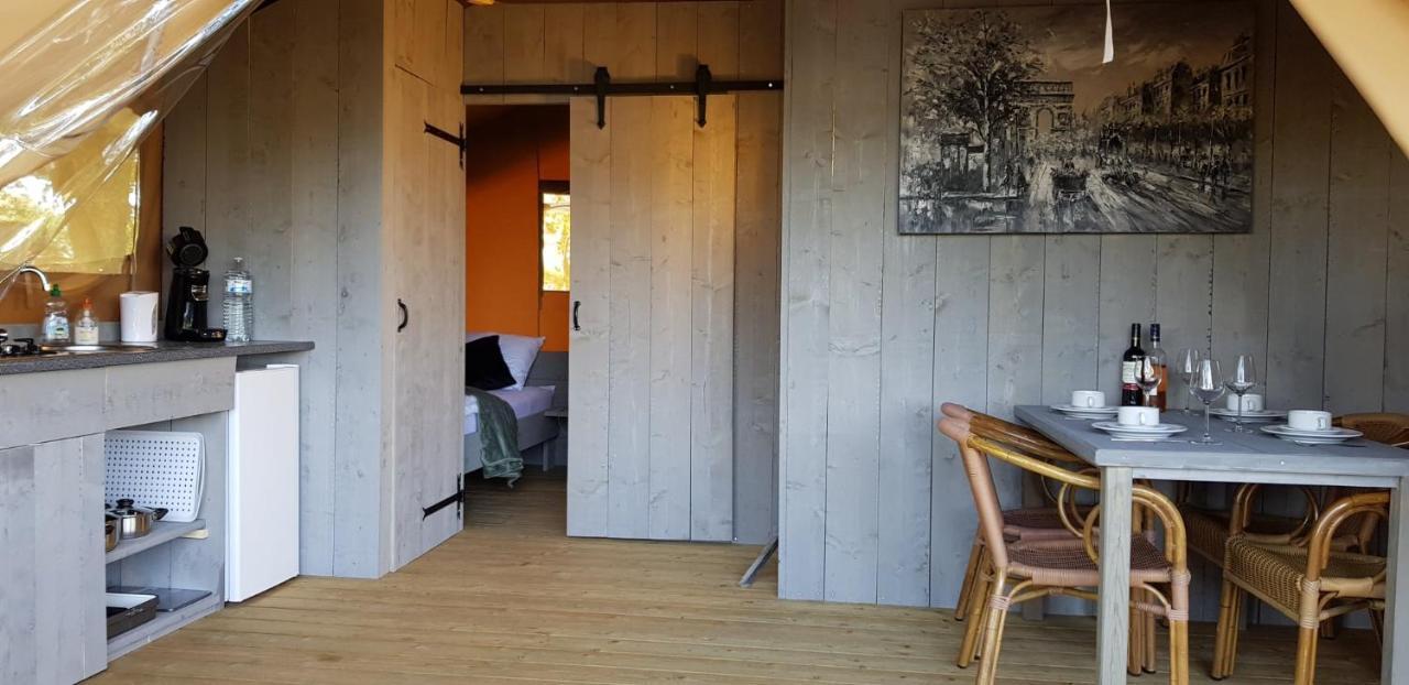 Glamping Les Arbres, Luxe Safaritent met zwembad Cronat Exterior foto